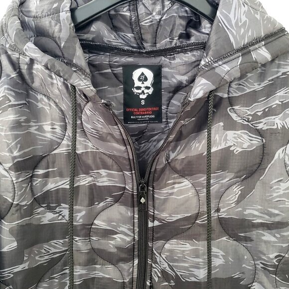 Zero Foxtrot Contraband / Woobie Zip Hoodie, black & gray tiger camo, size S - Picture 6 of 7
